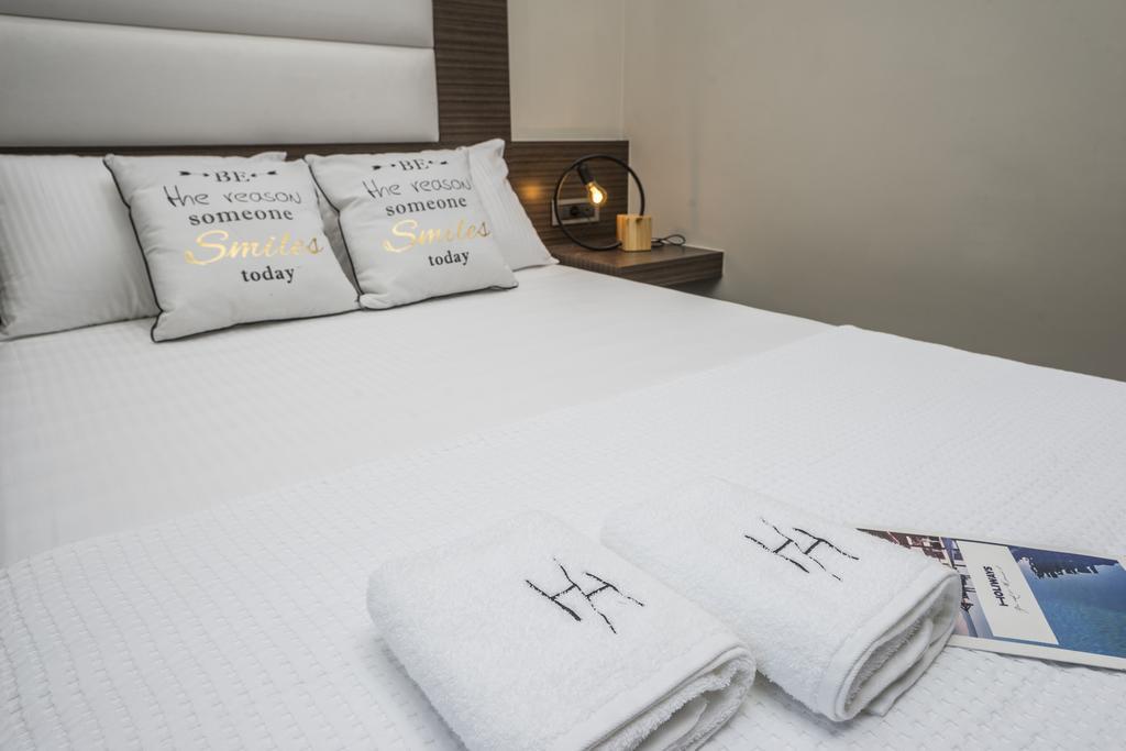 The Hill House Villa Kato Daratso Bagian luar foto